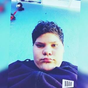 Meet your Posher, Emanuel